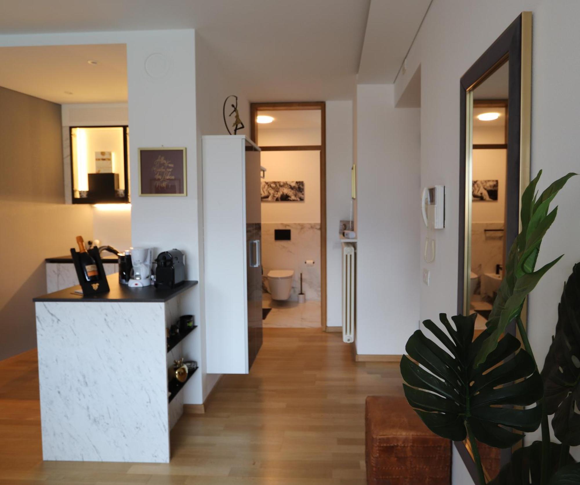 Ausblick Kleinjuwel Mit Panoramablick + Garage Appartamento *
