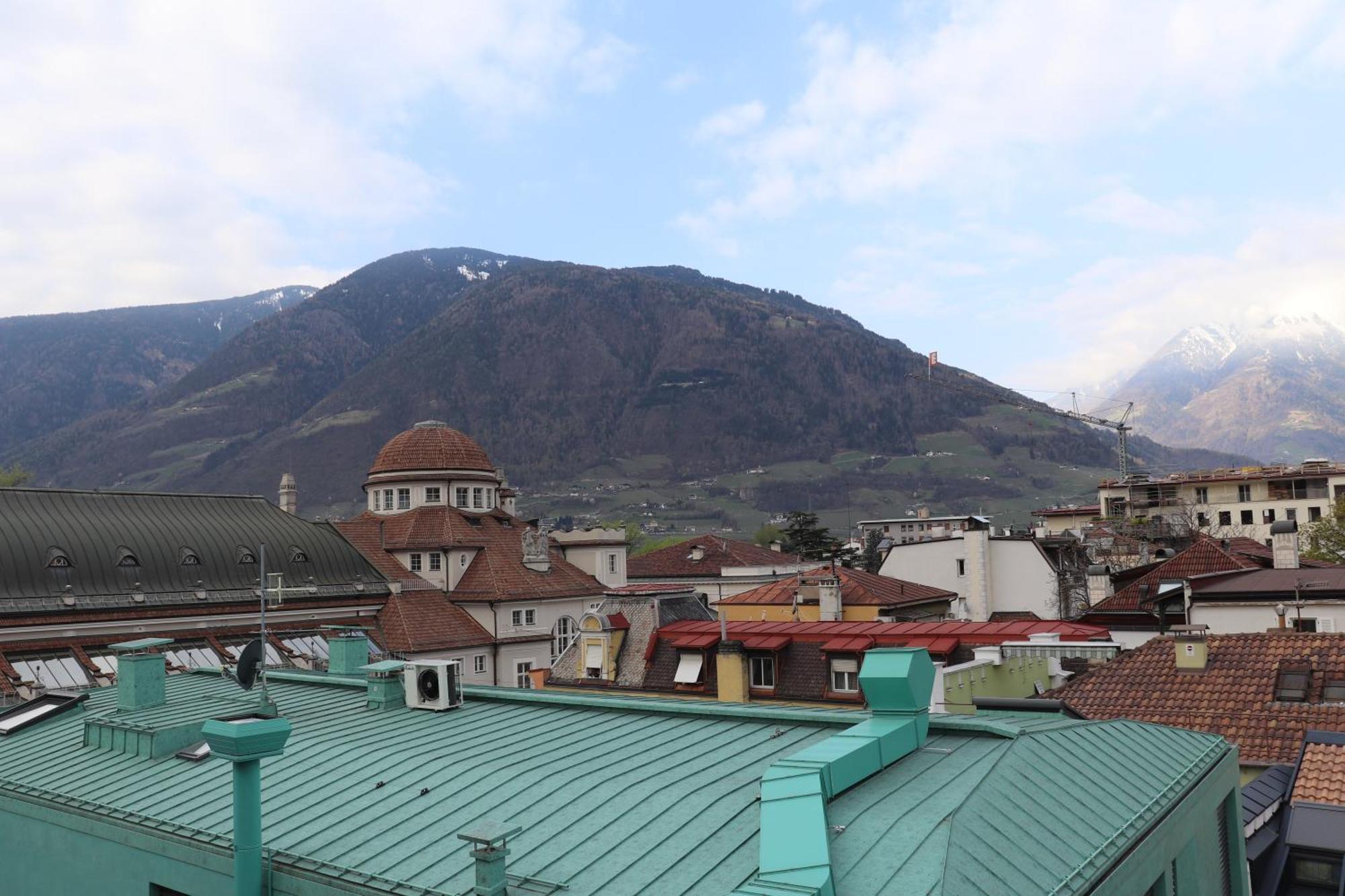 Ausblick Kleinjuwel Mit Panoramablick + Garage Merano